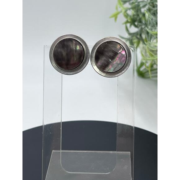 Marjorie Baer (MB SF) Vintage Round Abalone Silver Tone Clip on earrings - Picture 4 of 8